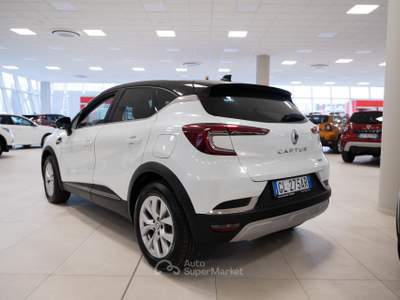Renault Captur 1.6 E-Tech phev Intens 160 CV Bianco usata Torino