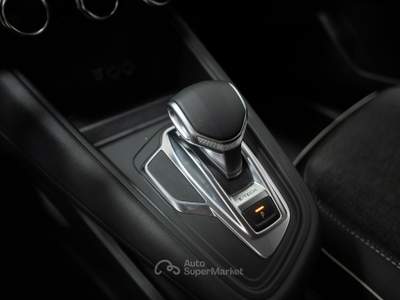 Renault Captur 1.6 E-Tech phev Intens 160 CV Bianco usata Torino