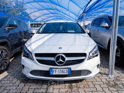 Mercedes-Benz CLA X117 Shooting Brake 200 d Sport a Bianco usata Torino