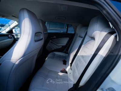 Mercedes-Benz CLA X117 Shooting Brake 200 d Sport a Bianco usata Torino