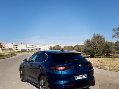 Alfa Romeo Stelvio 12Mesi di garanzia Premium inclusa Blu/Azzurro usata Ostuni