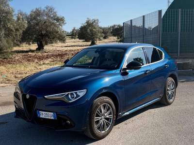 Alfa Romeo Stelvio 12Mesi di garanzia Premium inclusa Blu/Azzurro usata Ostuni
