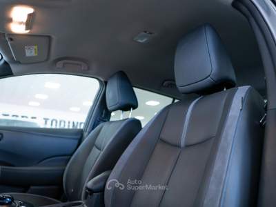 Nissan Leaf Tekna 40kWh 150CV Grigio usata Torino