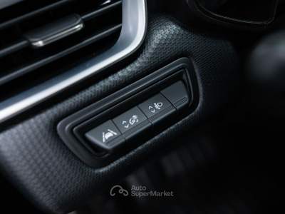 Renault Clio 1.0 tce Techno 90cv Blu/Azzurro usata Torino