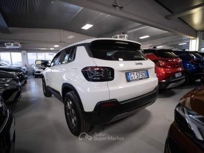 Jeep Avenger 1.2 turbo Longitude fwd 100cv Bianco usata Torino