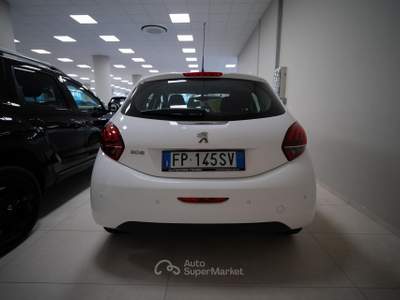 Peugeot 208 5p 1.2 puretech Allure gpl 82cv Bianco usata Torino