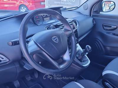 Lancia Ypsilon 5 porte Gold Nero usata San Giuseppe Vesuviano