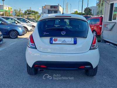 Lancia Ypsilon 5 porte Gold Nero usata San Giuseppe Vesuviano