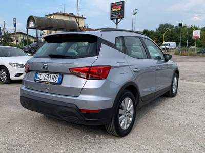 Seat Arona 1.0 tgi Style 90cv 2022 anche per Neopatentati Argento usata Ravenna