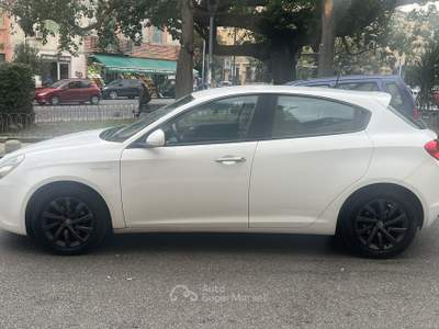 Alfa Romeo Giulietta ALFA ROMEO Giulietta 1.6 JTDm 120 CV Bianco usata Messina