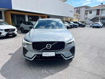 Volvo XC60 XC60 2.0 b4 Plus Dark auto Grigio usata Rimini