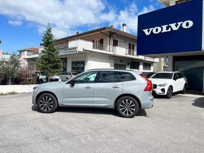 Volvo XC60 XC60 2.0 b4 Plus Dark auto Grigio usata Rimini