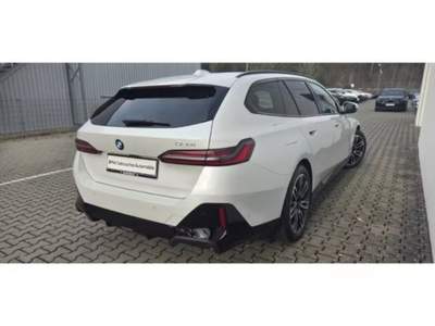 BMW Serie 5 520i 520i sDrive M Sport Pro Gancio Iconic Glow 19" Tetto Bianco usata Serravalle
