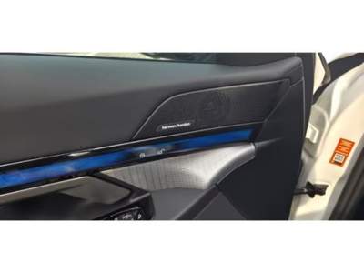 BMW Serie 5 520i 520i sDrive M Sport Pro Gancio Iconic Glow 19" Tetto Bianco usata Serravalle