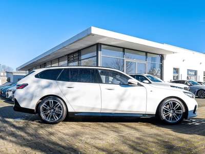 BMW Serie 5 520d 520d xDrive M Sport Gancio Pelle Tetto Camera Bianco usata Serravalle