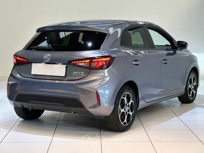 MG3 1.5 Hybrid+ Luxury Nero usata Cassano Magnago