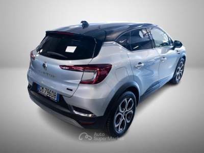 Renault Captur II 2019 1.6 E-Tech hybrid Techno Fast Track 145cv auto Grigio usata Torino