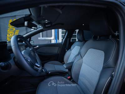 Renault Clio V 2023 1.0 tce Techno 90cv Nero usata Torino