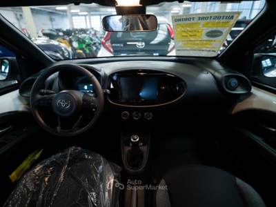 Toyota Aygo 1.0 Active 72cv Bianco usata Torino