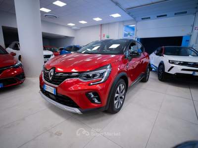 Renault Captur 1.3 tce Intens 130cv edc fap Rosso usata Torino