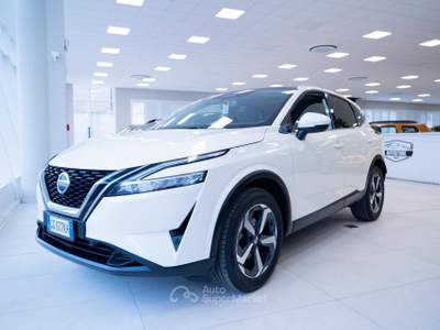 Nissan Qashqai 1.3 MHEV Premiere Edition 2wd 158CV Xtronic Bianco usata Torino