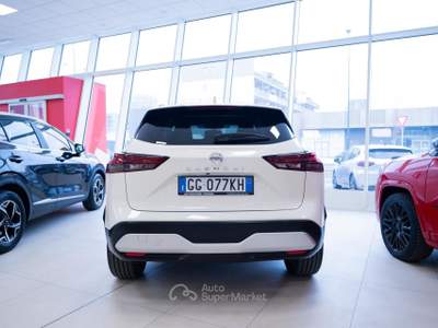 Nissan Qashqai 1.3 MHEV Premiere Edition 2wd 158CV Xtronic Bianco usata Torino