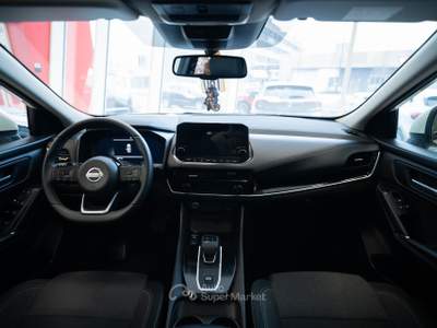 Nissan Qashqai 1.3 MHEV Premiere Edition 2wd 158CV Xtronic Bianco usata Torino