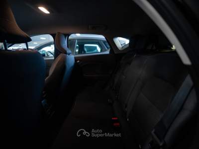 Renault Captur II 2019 1.6 E-Tech hybrid Zen 145cv auto Nero usata Torino