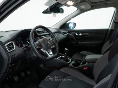 Nissan Qashqai 1.3 DIG-T Connecta 140CV Nero usata Torino