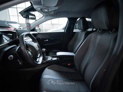 Peugeot 208 II 2019 1.2 puretech Allure s&s 100cv my20 usata Torino