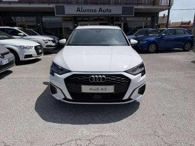 Audi A3 A3 IV Sportback 30 1.5 g-tron Business usata Gubbio