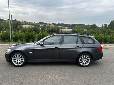 BMW Serie 3 320d 320 320d cat Touring Eletta Grigio usata Fontanellato