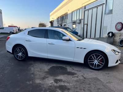 Maserati Ghibli V6 Diesel Bianco usata Fontanellato