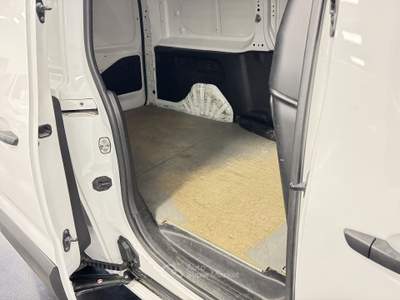 Citroen Berlingo Berlingo van XL 1.5 bluehdi 100cv S&S Club 3p.ti Bianco usata Torino