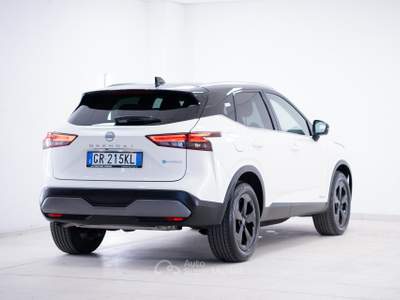 Nissan Qashqai 2.0 D163 S AWD auto Bianco usata Torino