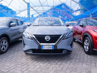 Nissan Qashqai 1.3 mhev Business 2wd 140cv Grigio usata Torino