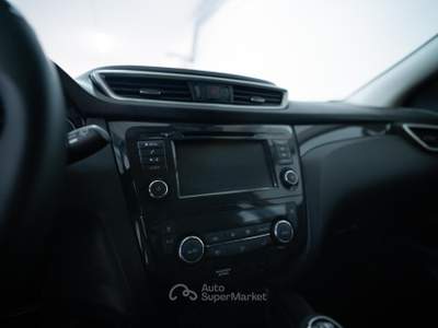 Nissan Qashqai 1.3 dig-t Acenta Premium 140cv Bianco usata Torino