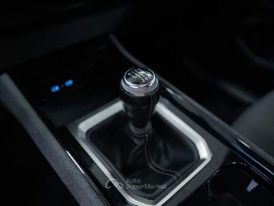 Renault Austral 1.2 mild hybrid advanced Equilibre 130cv Bianco usata Torino