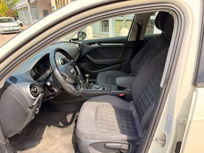 Audi A3 Sportback 1.6 tdi Ambition , Neopatentati , Cinghia fatta! Bianco usata Crevalcore