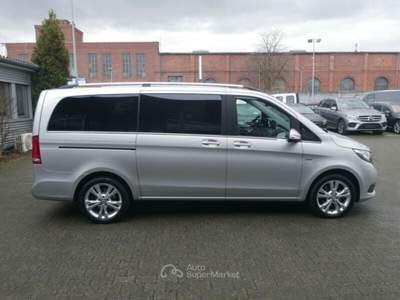 Mercedes-Benz Classe V 2016 Mercedes-Benz V250 CDI lungo 4Mat Avantgarde Led pelle Argento usata Merana