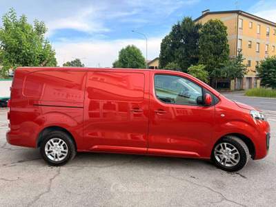 Opel Vivaro 2.0 d 177cv AUTO, 3 POSTI, RETROCAMERA, PORTA LATERALE Arancione usata Crevalcore