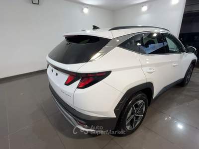 Hyundai Tucson HYUND TUCSON 1.6 CRDI 48V BUSINESS 2WD DCT Tucson 1.6 crdi 48V Business 2wd dct Bianco usata Roma