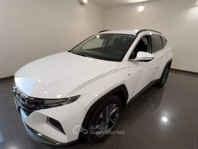 Hyundai Tucson HYUND TUCSON 1.6CRDI  XLINE MILD-HYBRID 2WD Tucson 1.6crdi  XLine Mild-Hybrid 2wd Bianco usata Roma