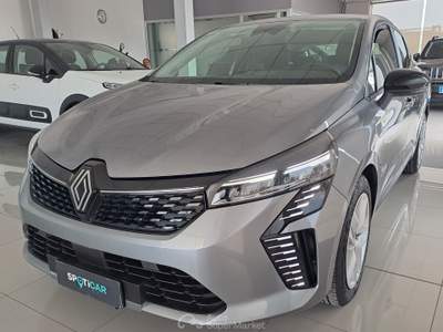 Renault Clio 1.0 Benzina 65 CV Evolution 2024 Grigio usata Parete