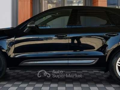 Porsche Macan Porsche Macan T III Gen. Panorama Bose Camera PASM 265cv Nero usata Roma