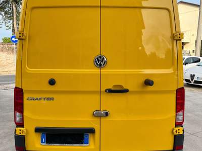 Volkswagen Crafter 2.0 TDI L3H3 Passo Medio Tetto Alto Giallo usata Trevenzuolo
