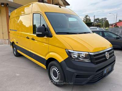 Volkswagen Crafter 2.0 TDI L3H3 Passo Medio Tetto Alto Giallo usata Trevenzuolo