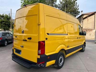 Volkswagen Crafter 2.0 TDI L3H3 Passo Medio Tetto Alto Giallo usata Trevenzuolo