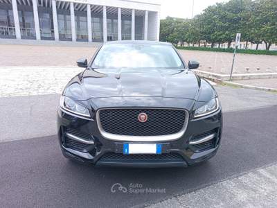 Jaguar F-Pace AWD aut. R-Sport Nero usata Roma