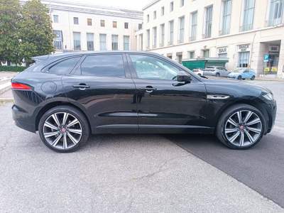 Jaguar F-Pace AWD aut. R-Sport Nero usata Roma